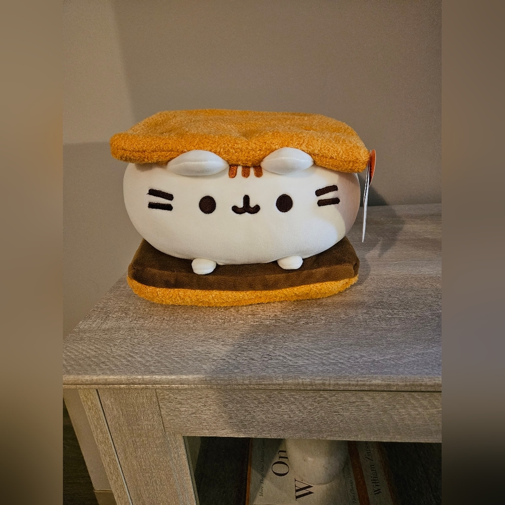 NWT Pusheen S'more Squishmallow